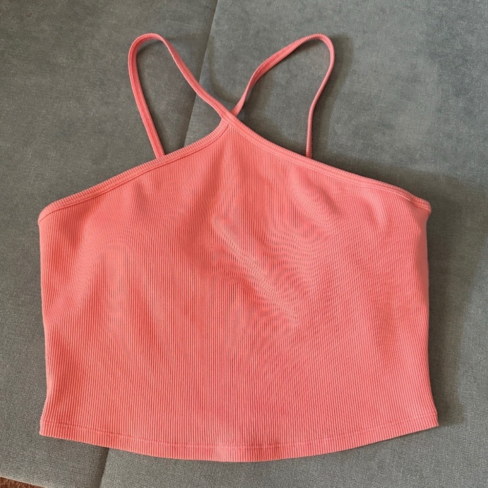 ALO YOGA  - Goddess Ribbed Cross Crop Top - Pink Salmon